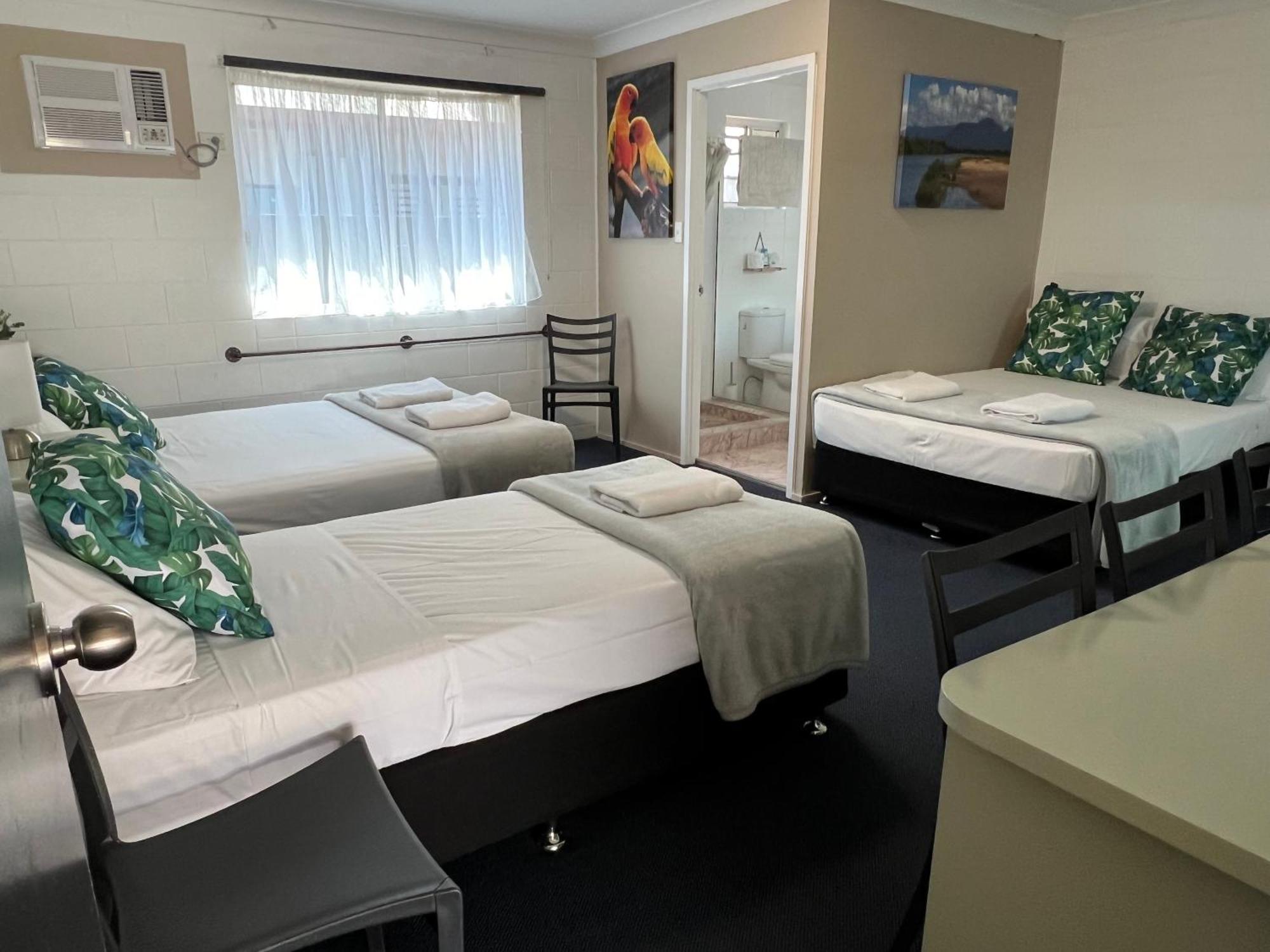 Spanish Lace Motor Inn Townsville Kültér fotó