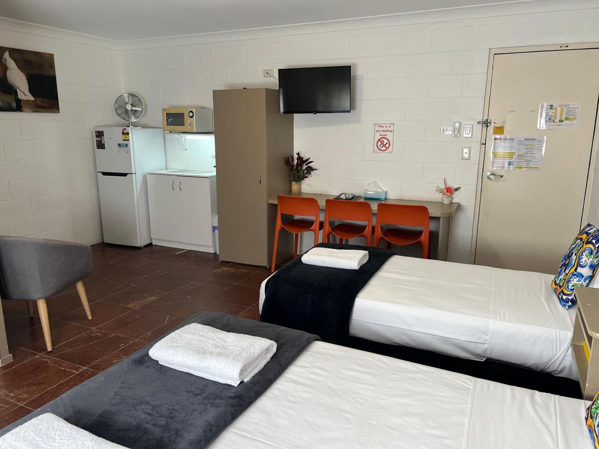 Spanish Lace Motor Inn Townsville Kültér fotó